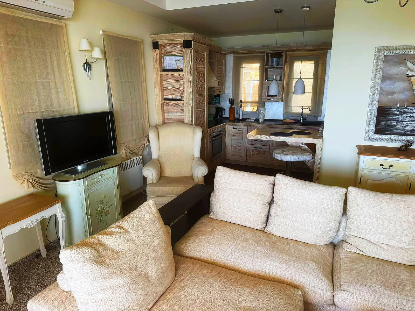 Renoir Lux Apartment - Photo 11