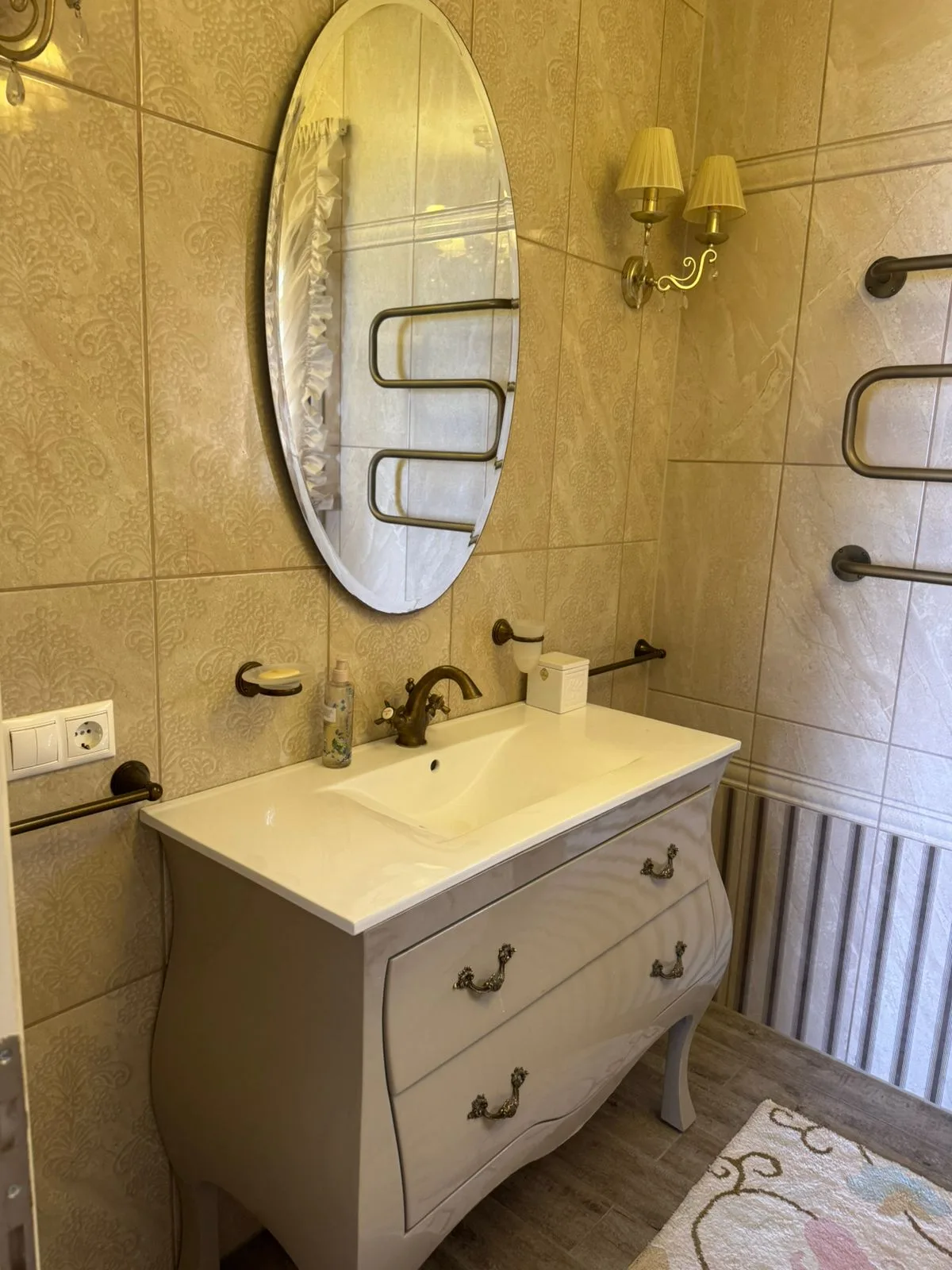 Renoir Lux Apartment - Photo 26